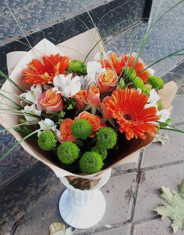 Букет цветов из: Герберы, Хризантемы, Альстромерии и Розы в Новом Сулаке