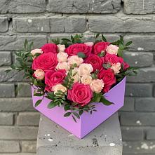 Цветочная композиция из Розы в коробке #REPLACE_PRED# Новом Сулаке