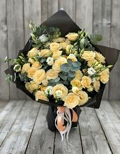 Букет цветов из:  Розы и Лизиантусы #REPLACE_PRED# Новом Сулаке