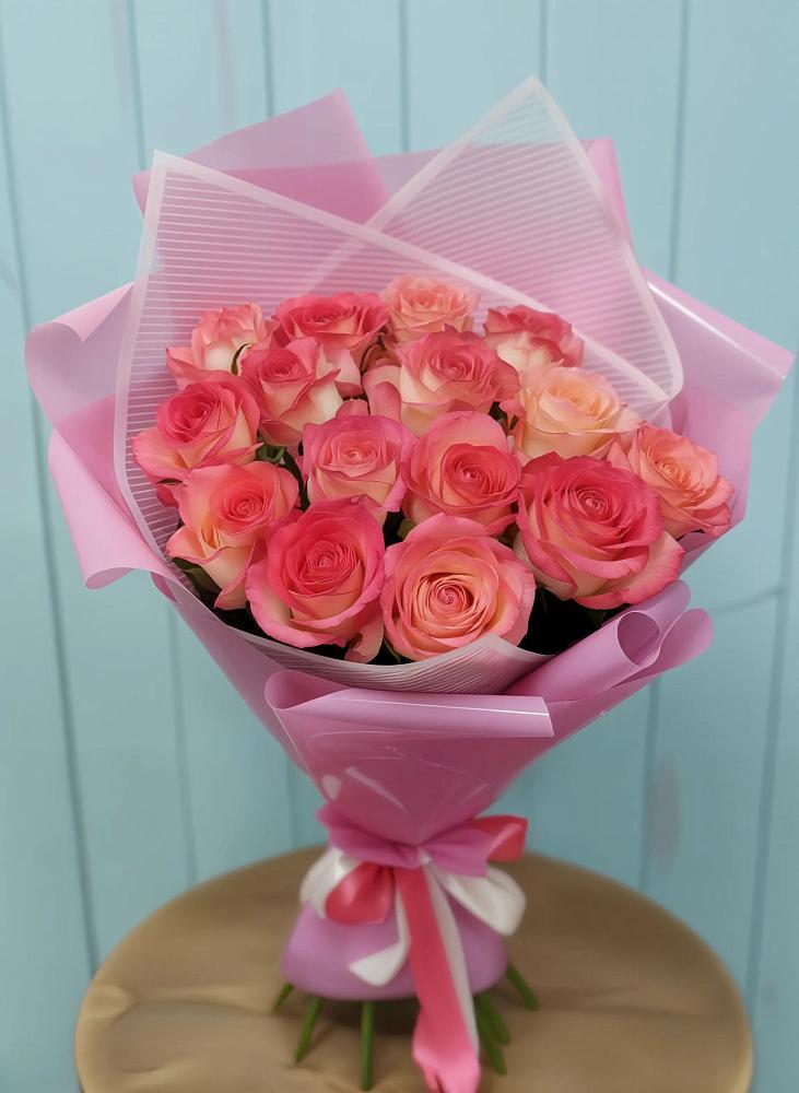 Букет 15 Розовых роз Равель в Новом Сулаке