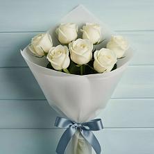 Букет 7 Белых роз Эдлесс Лав в Новом Сулаке