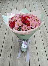 Букет цветов из:  Альстромерии в Новом Сулаке