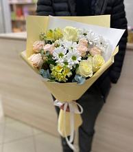 Букет цветов из:  Альстромерии, Розы и Хризантемы в Новом Сулаке
