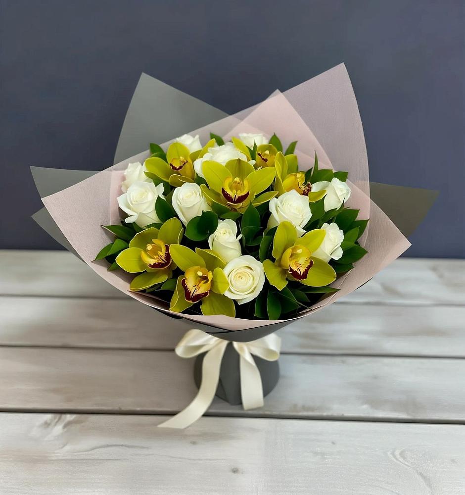 Букет цветов из: Орхидеи и Розы в Новом Сулаке