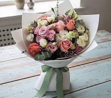 Букет цветов из:  Розы, Лизиантусы и Гвоздики в Новом Сулаке