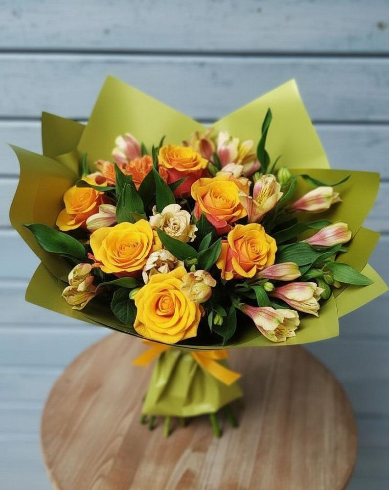 Букет цветов из: Альстромерии и Розы в Новом Сулаке