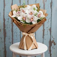 Букет цветов из:  Орхидеи и Розы в Новом Сулаке